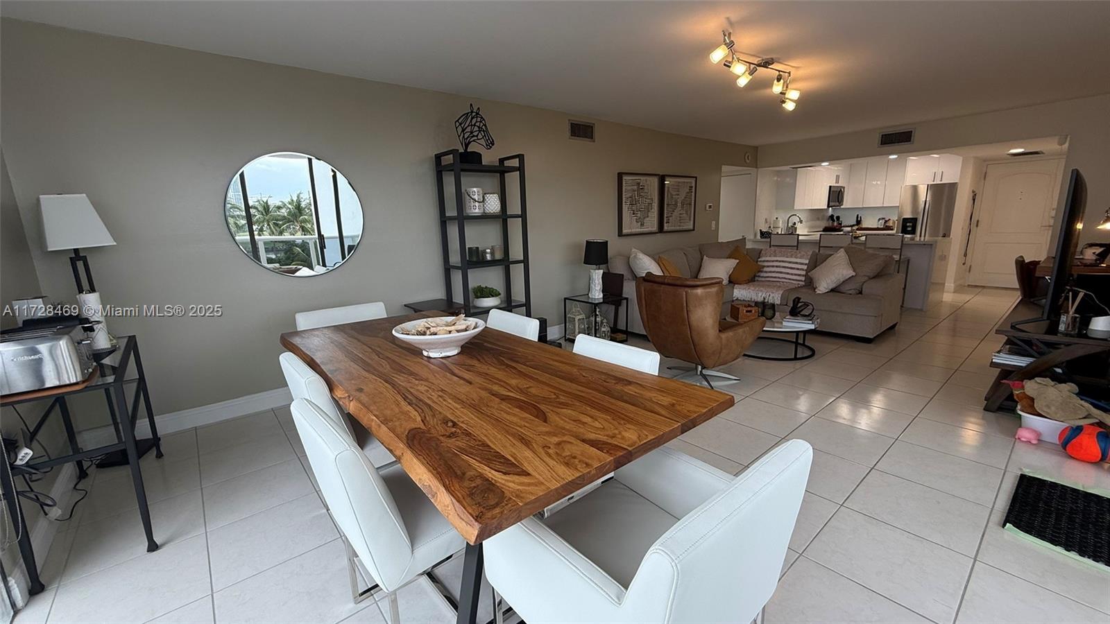 3625 N Country Club Dr # 509