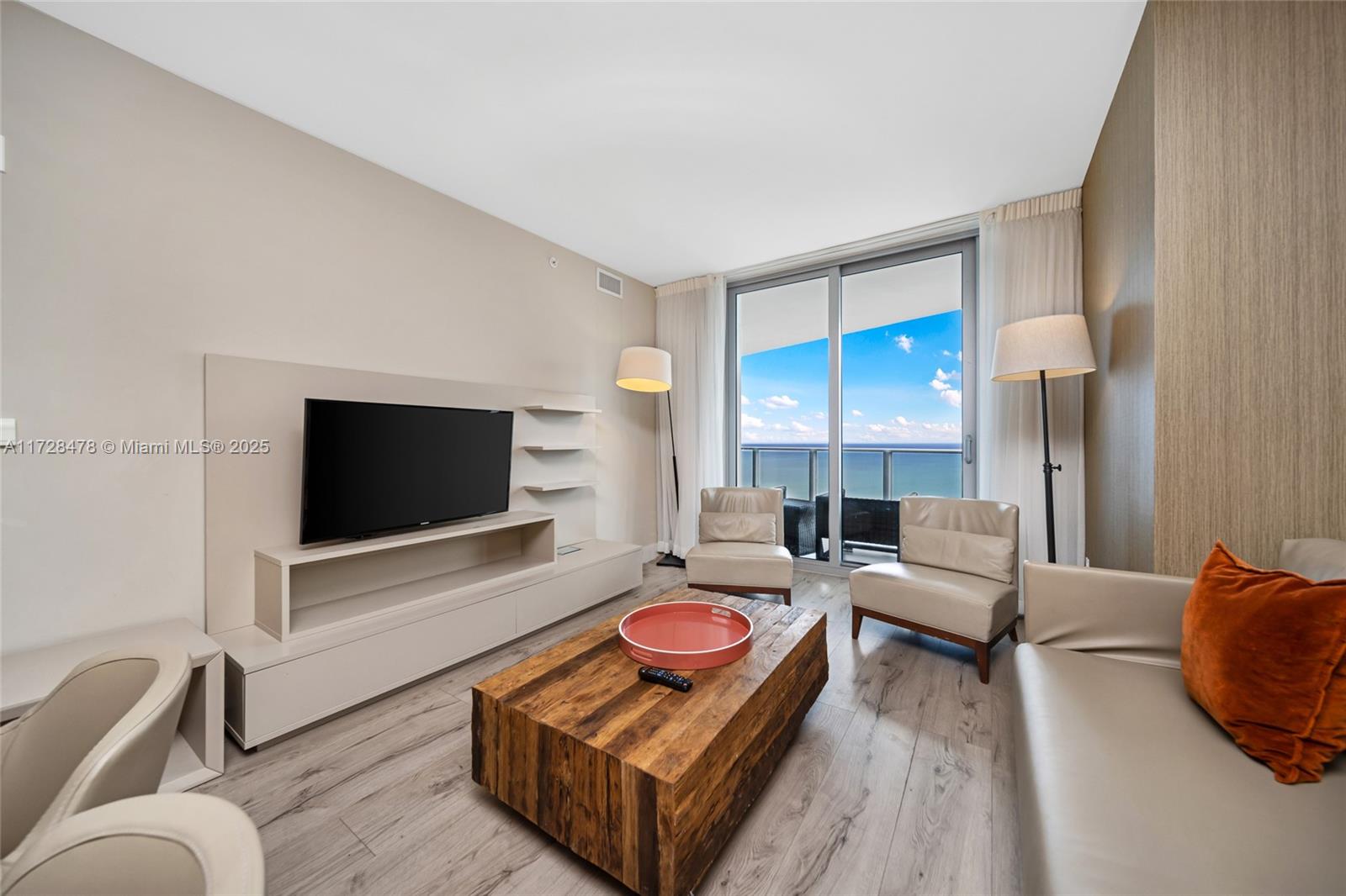 4011 S Ocean Dr # 3679