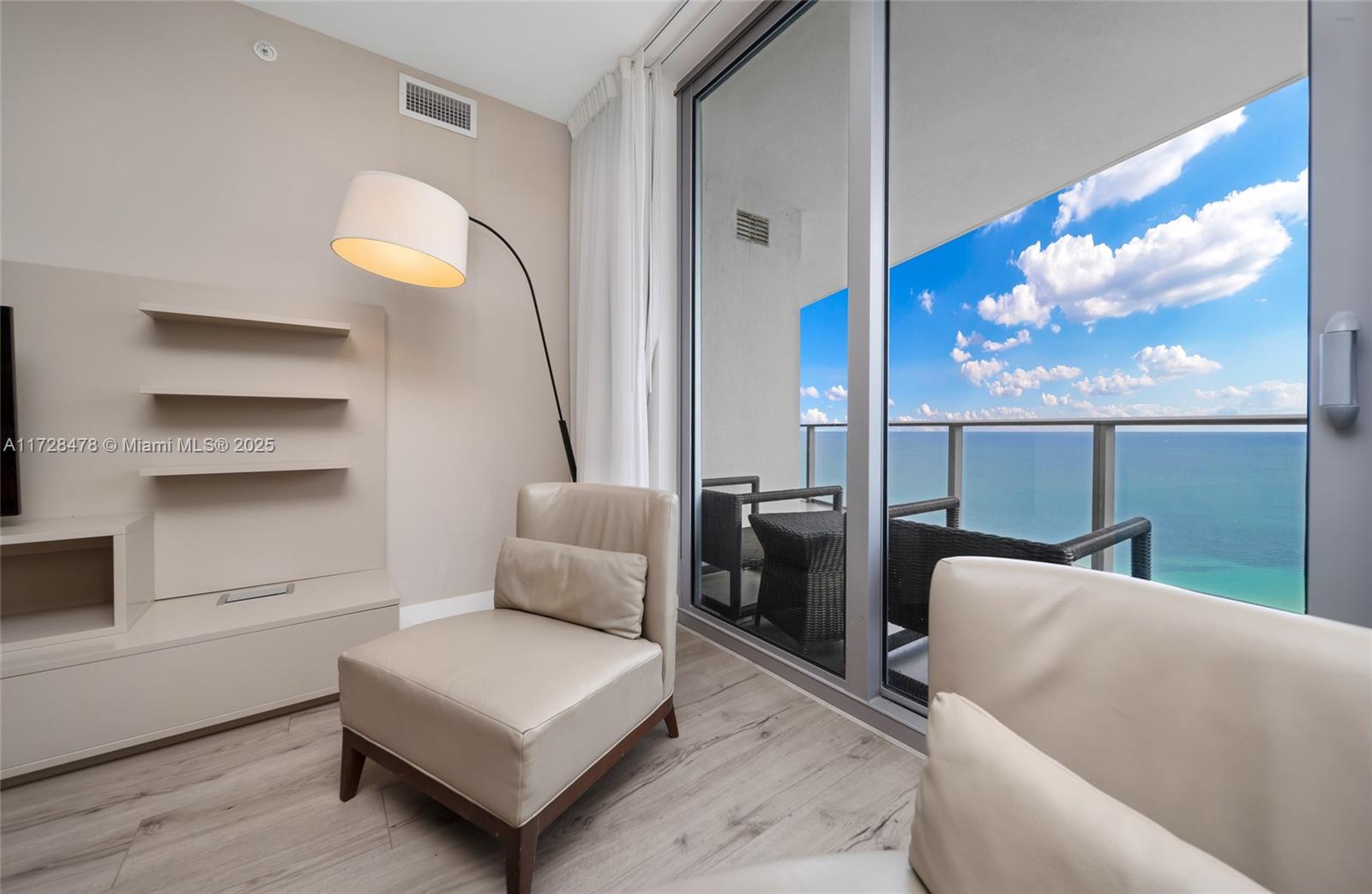 4011 S Ocean Dr # 3679