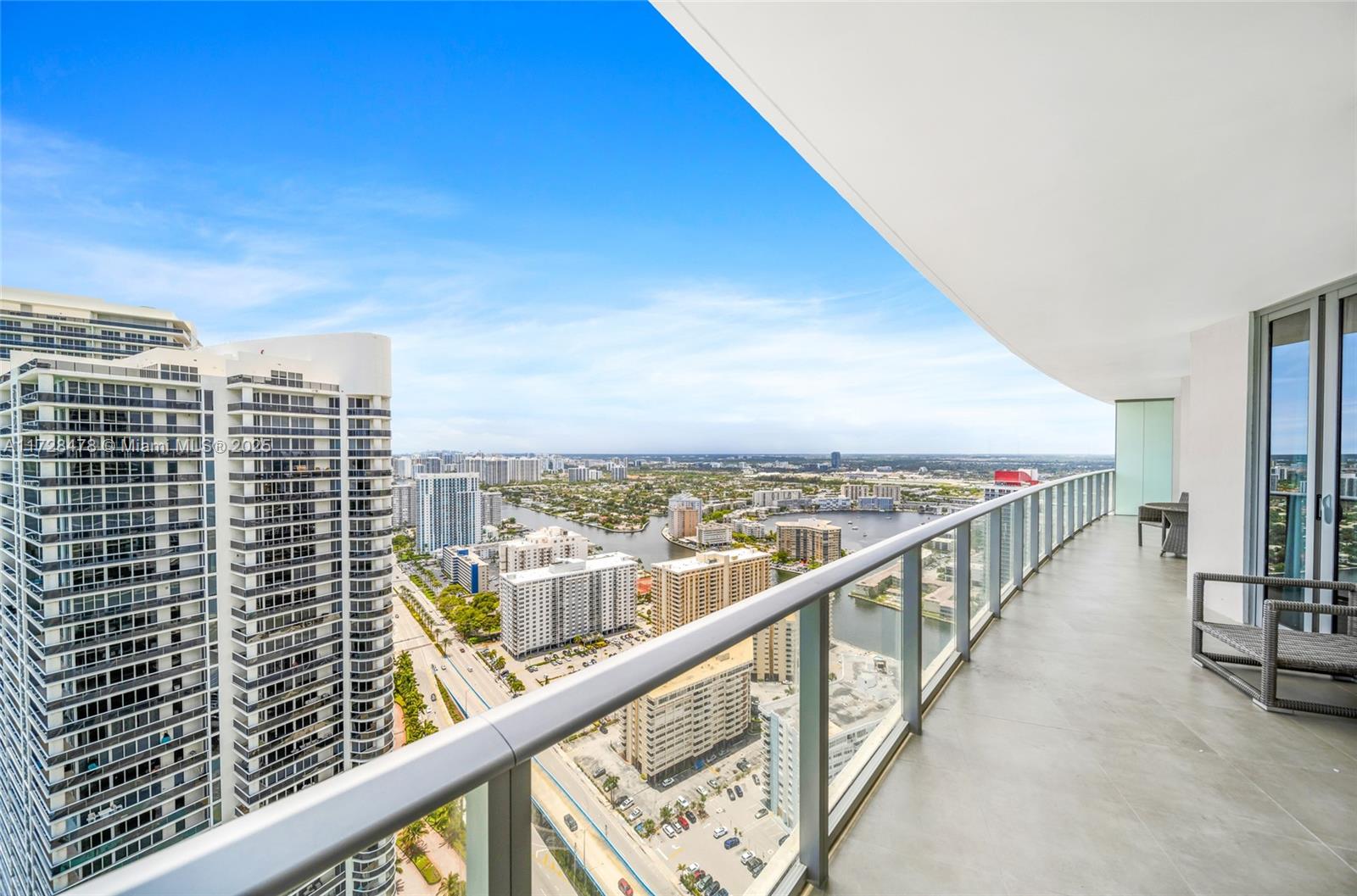 4011 S Ocean Dr # 3679