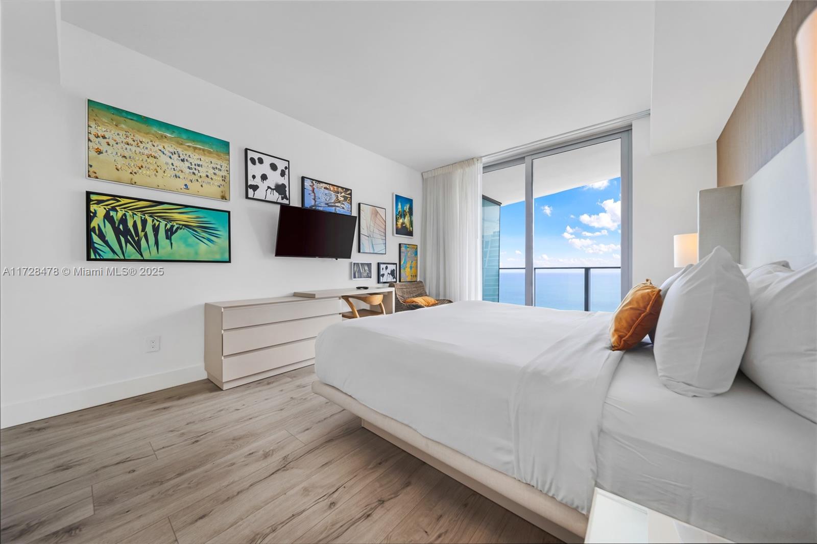 4011 S Ocean Dr # 3679