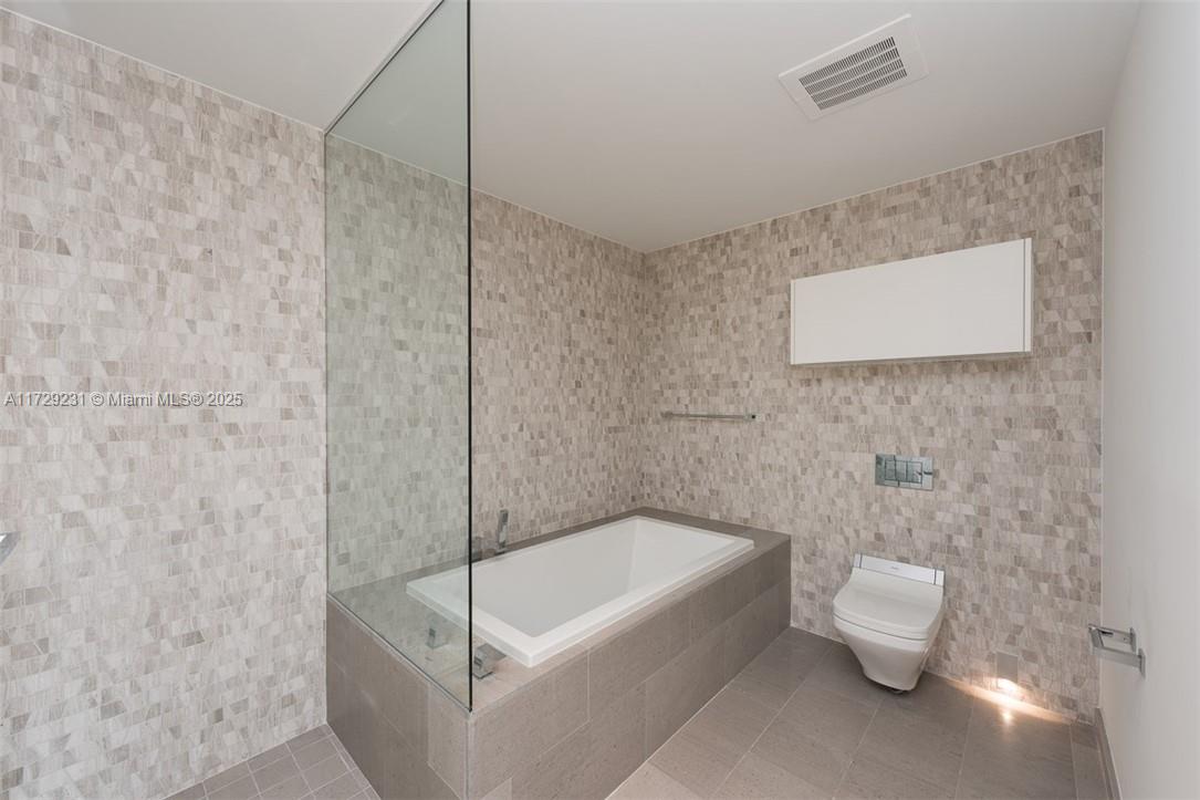 68 SE 6 Street # 1408