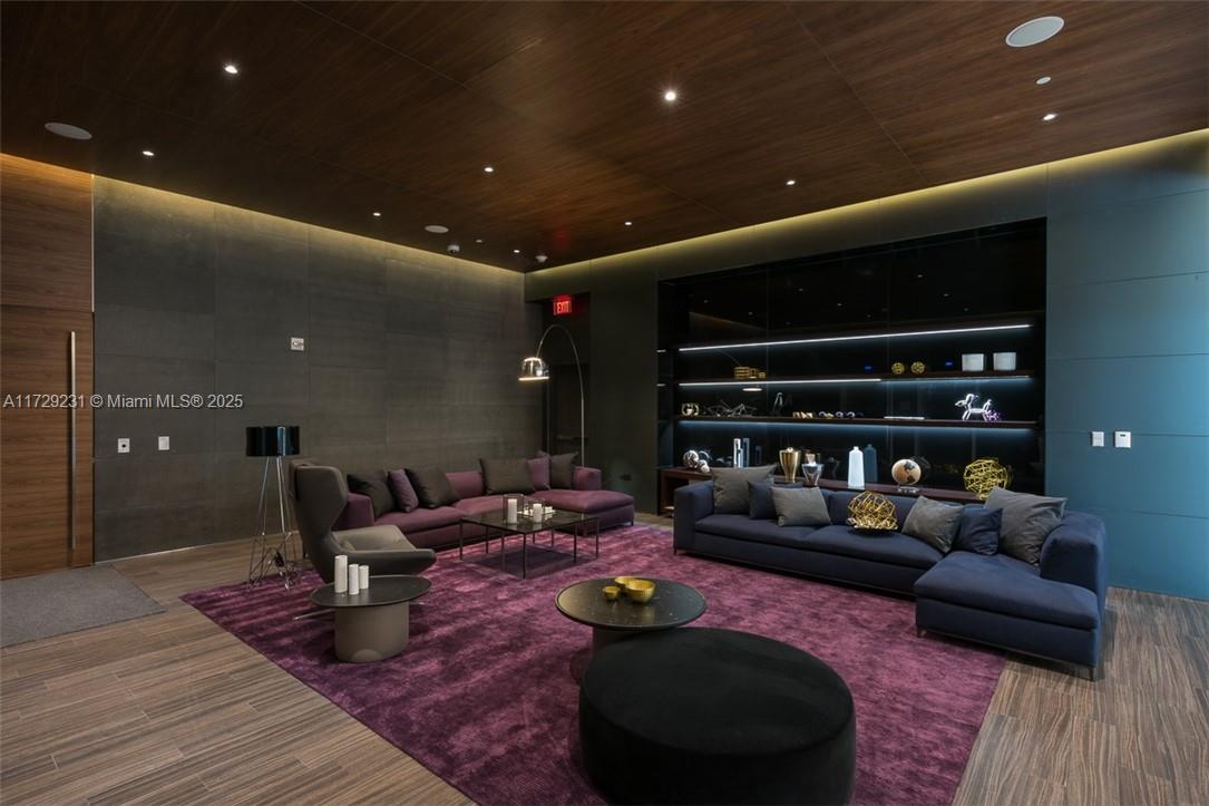 68 SE 6 Street # 1408