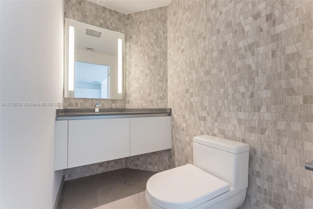 68 SE 6 Street # 1408
