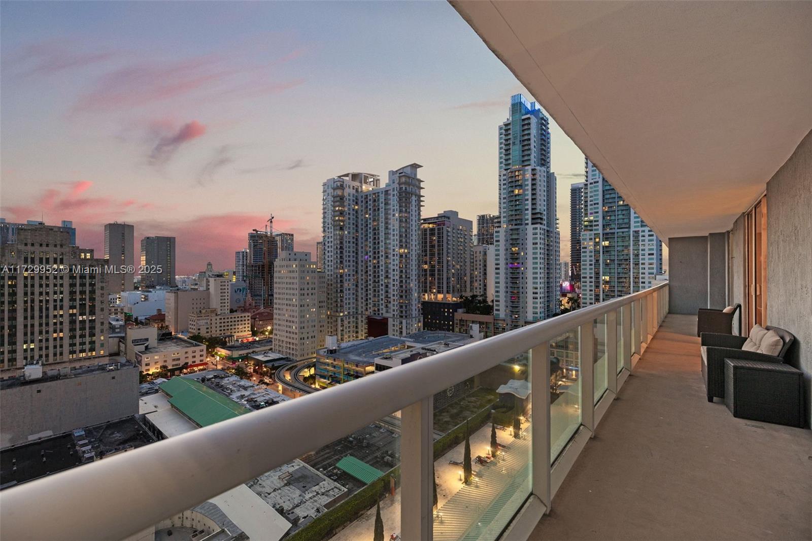 50 Biscayne Blvd # 1911