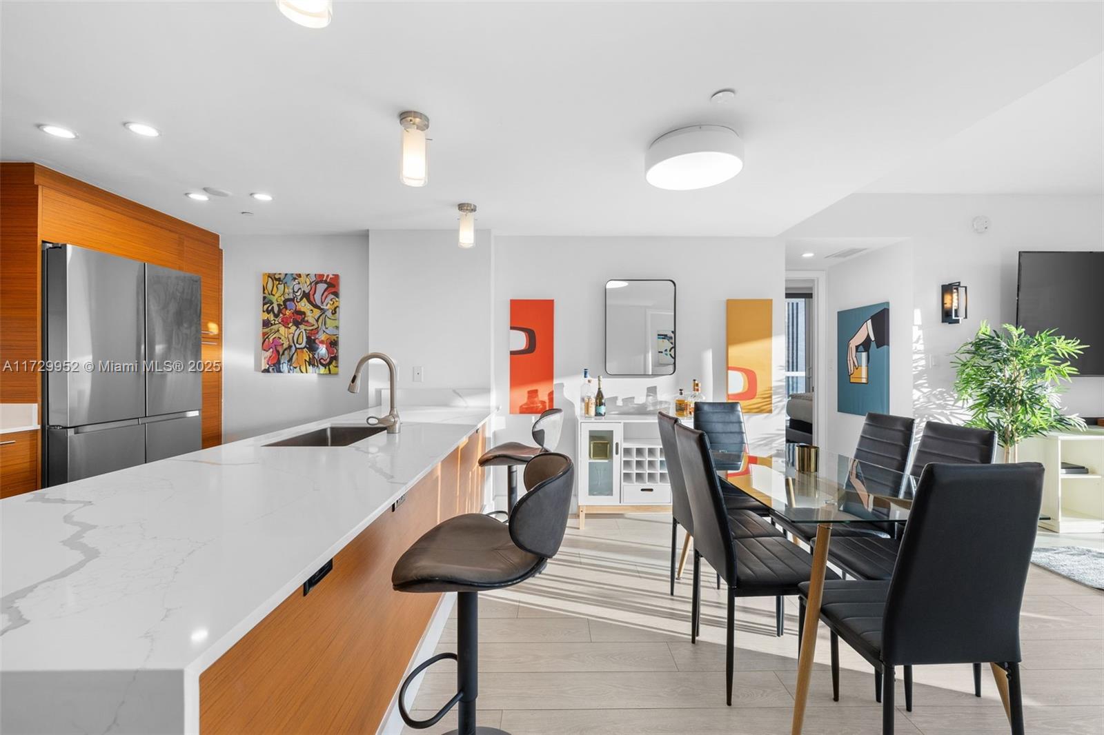 50 Biscayne Blvd # 1911