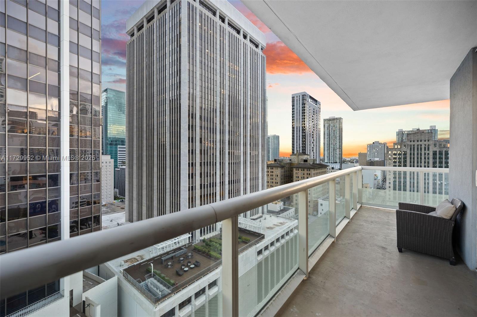 50 Biscayne Blvd # 1911