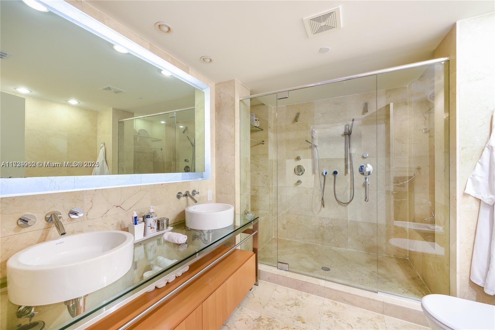 6000 Collins Ave # 505