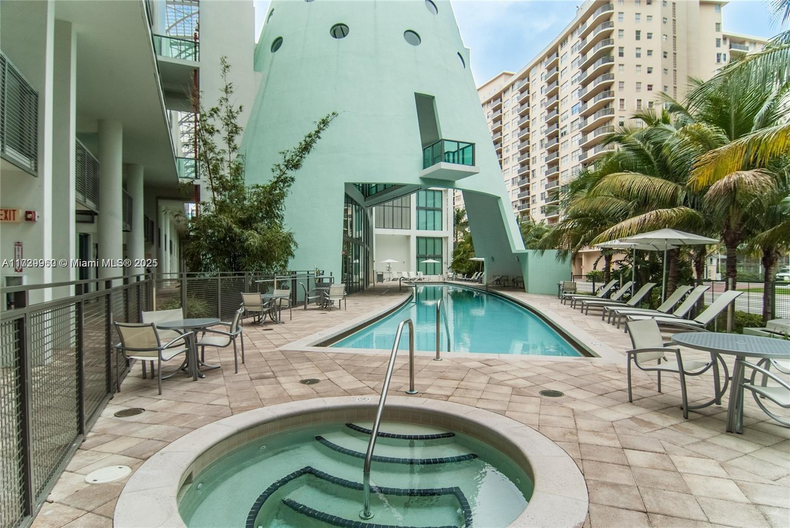 6000 Collins Ave # 505