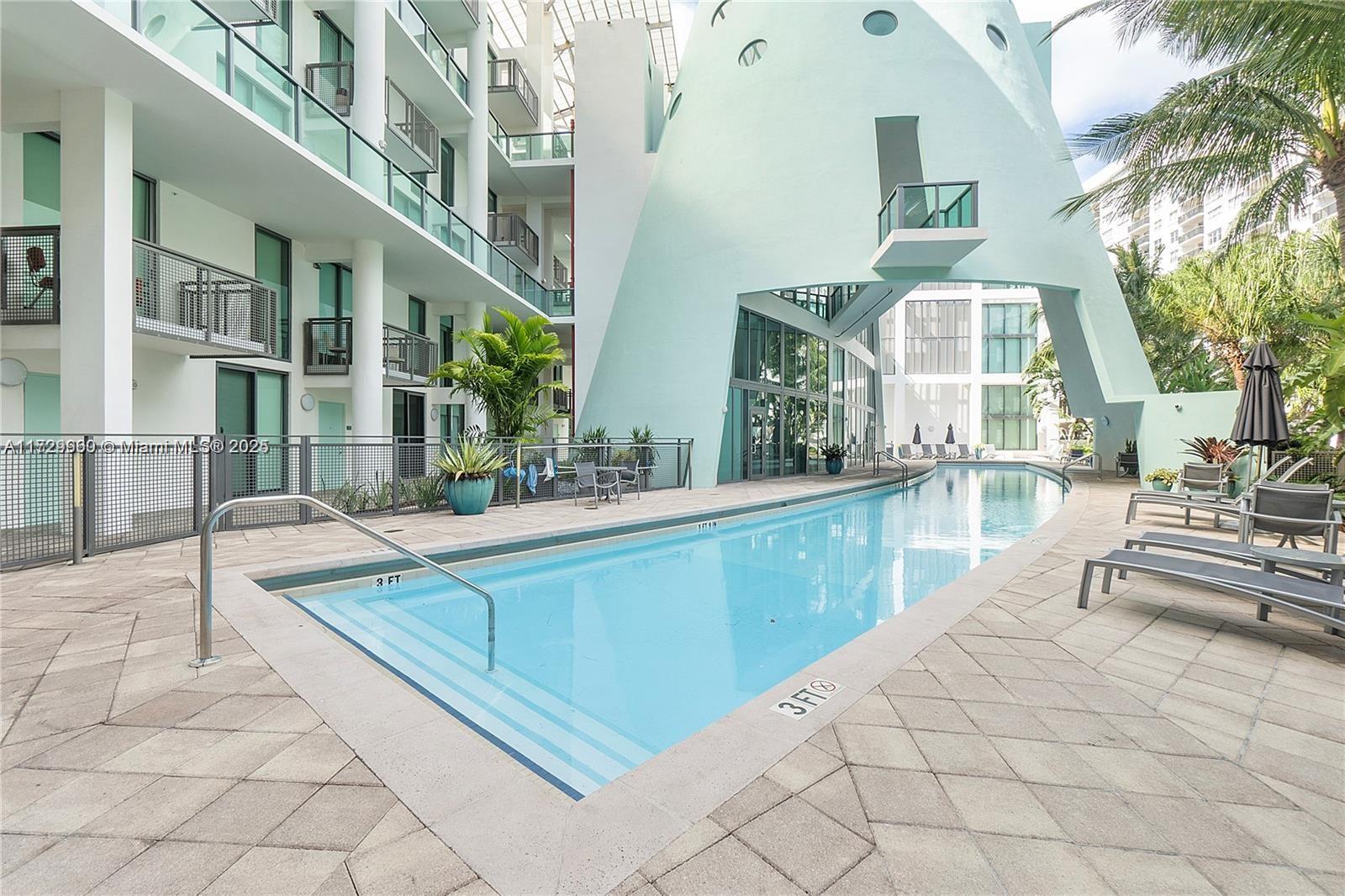 6000 Collins Ave # 505