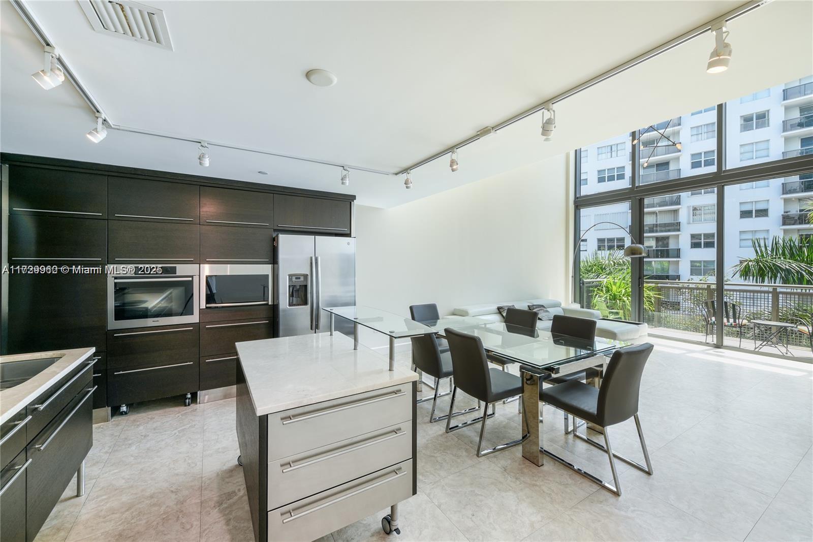 6000 Collins Ave # 505