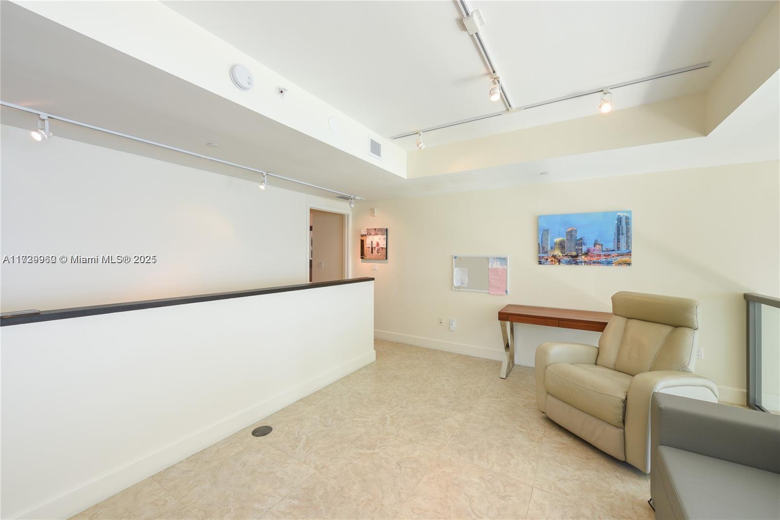 6000 Collins Ave # 505
