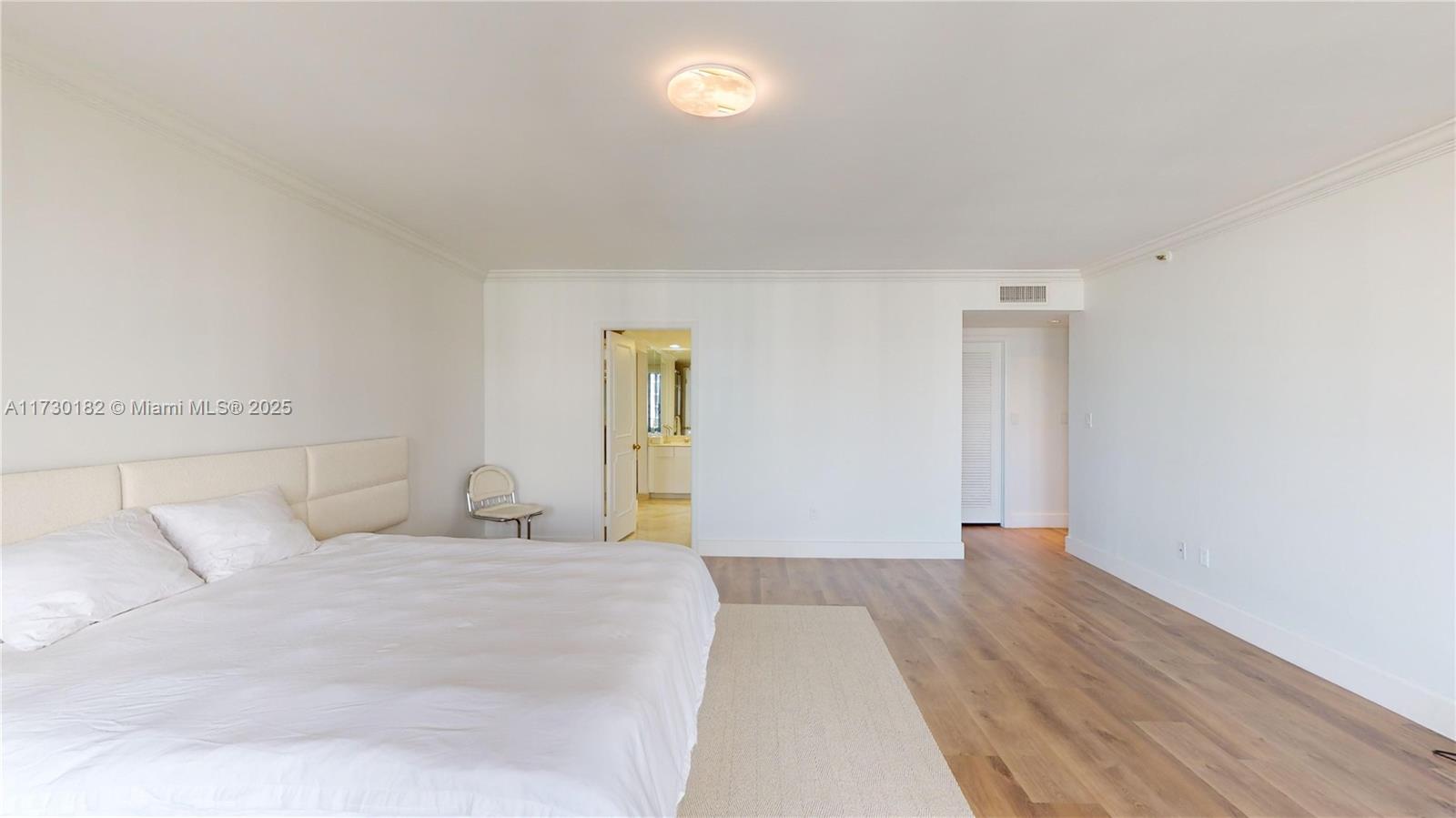 11113 Biscayne Blvd # 1252
