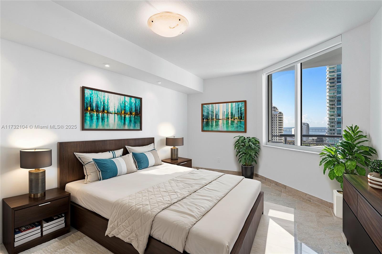 335 S Biscayne Blvd # 2207