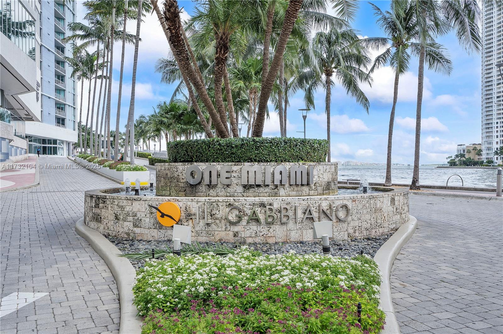 335 S Biscayne Blvd # 2207