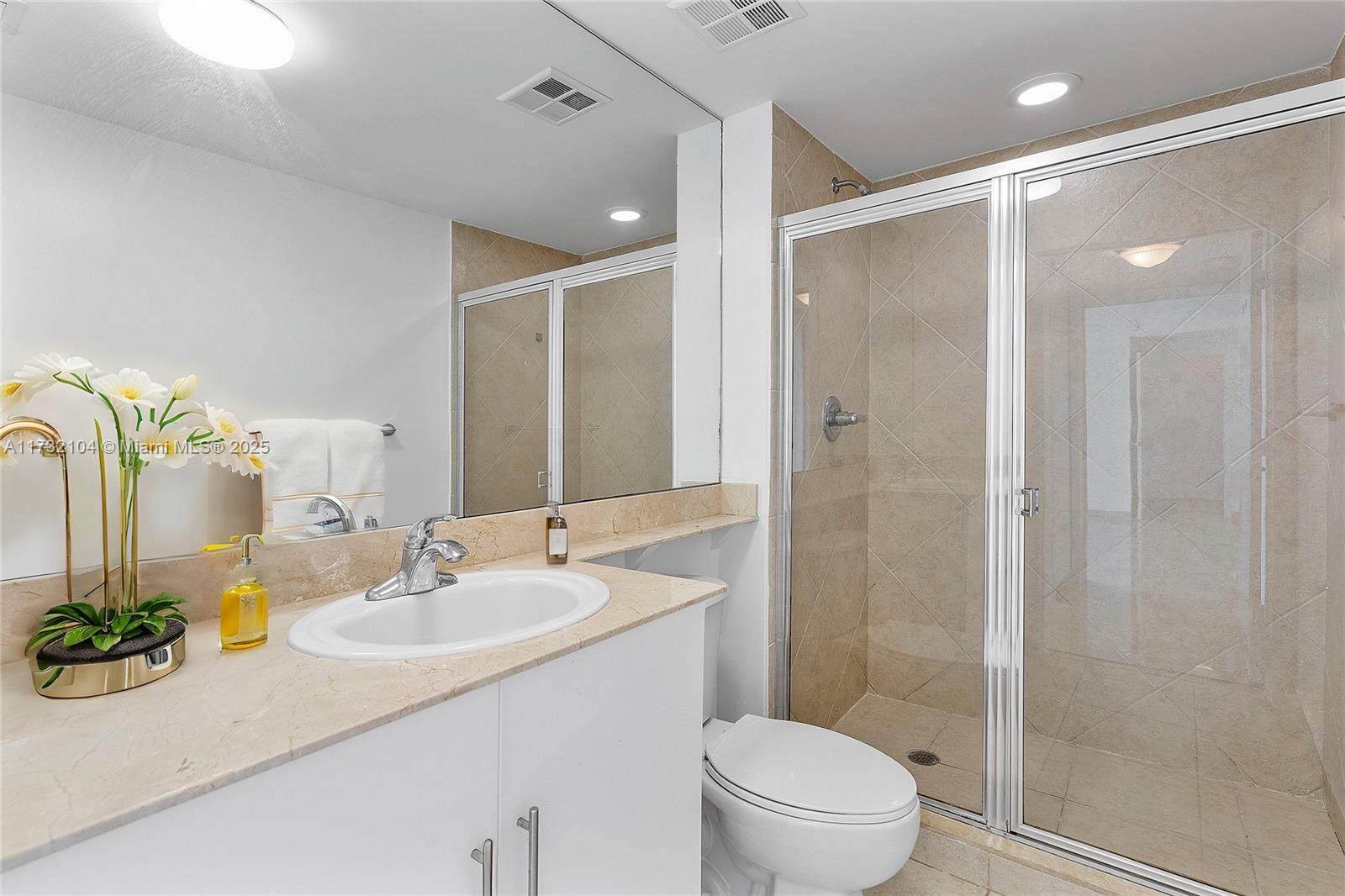 335 S Biscayne Blvd # 2207
