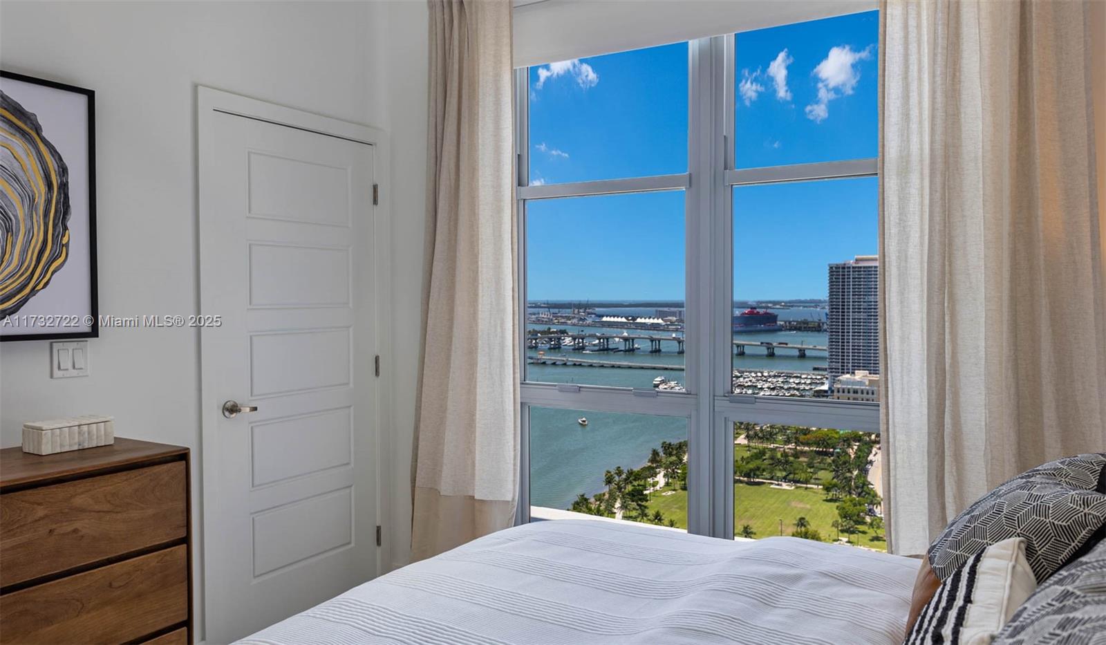 2150 N Bayshore Dr # 2608
