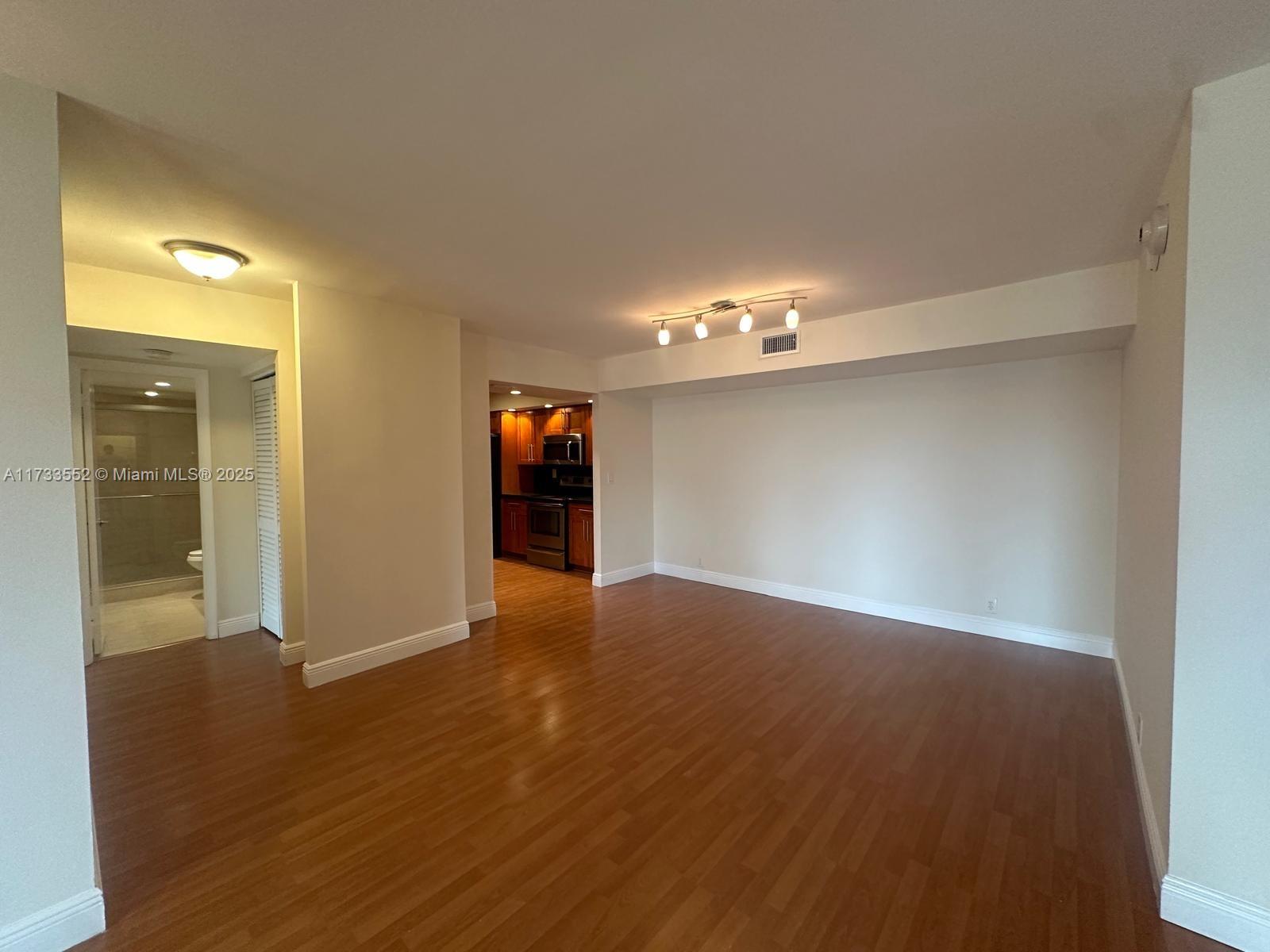 1121 Crandon Blvd # E904
