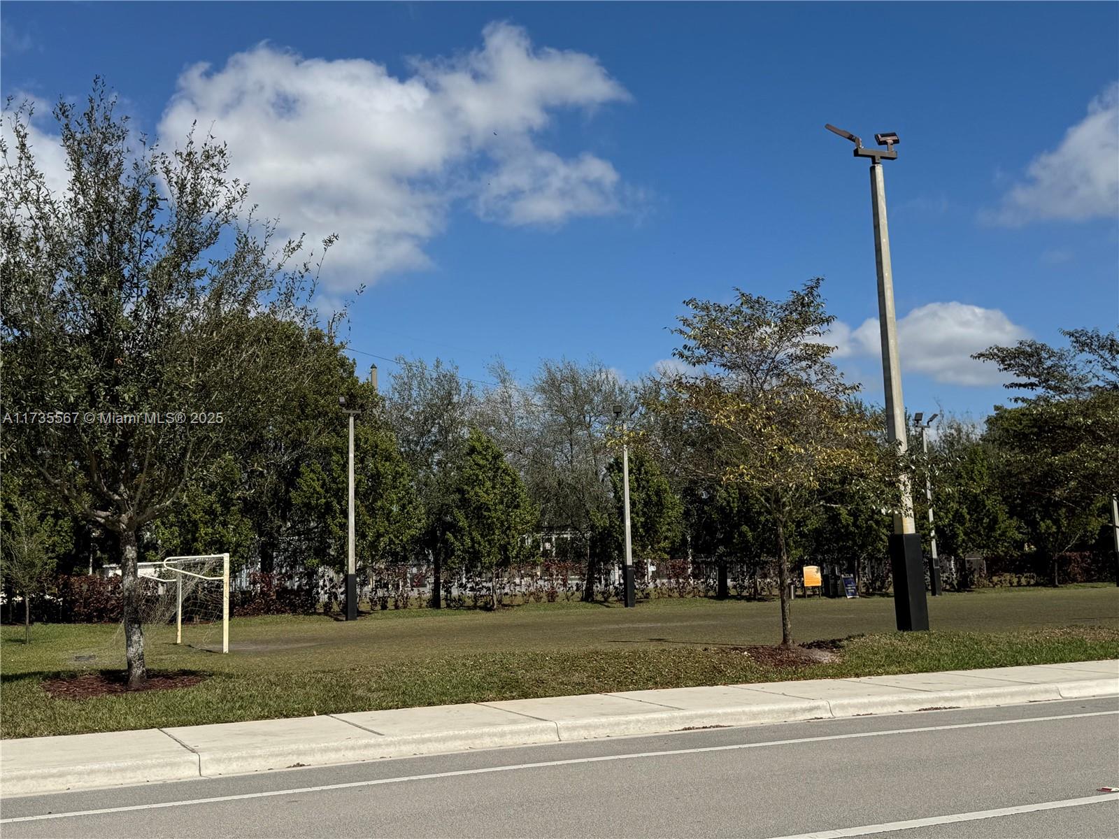 7809 NW 104th Ave # 28