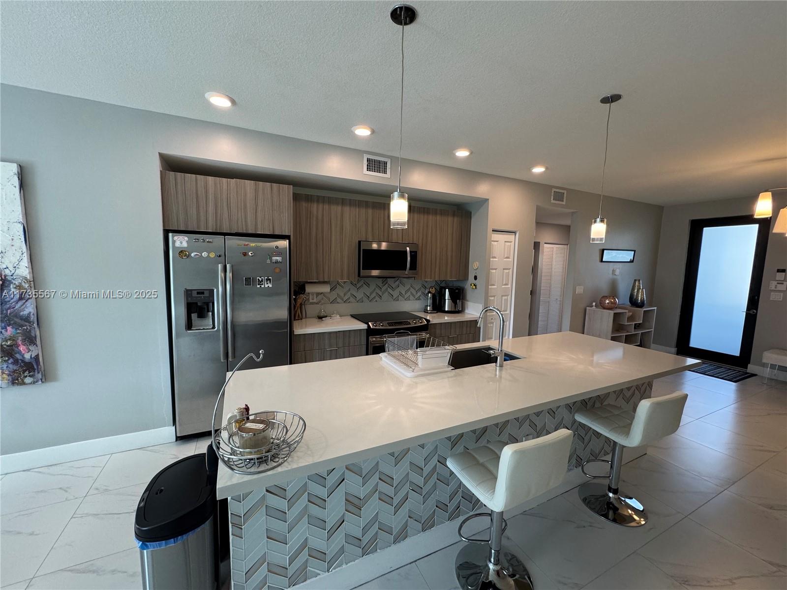 7809 NW 104th Ave # 28