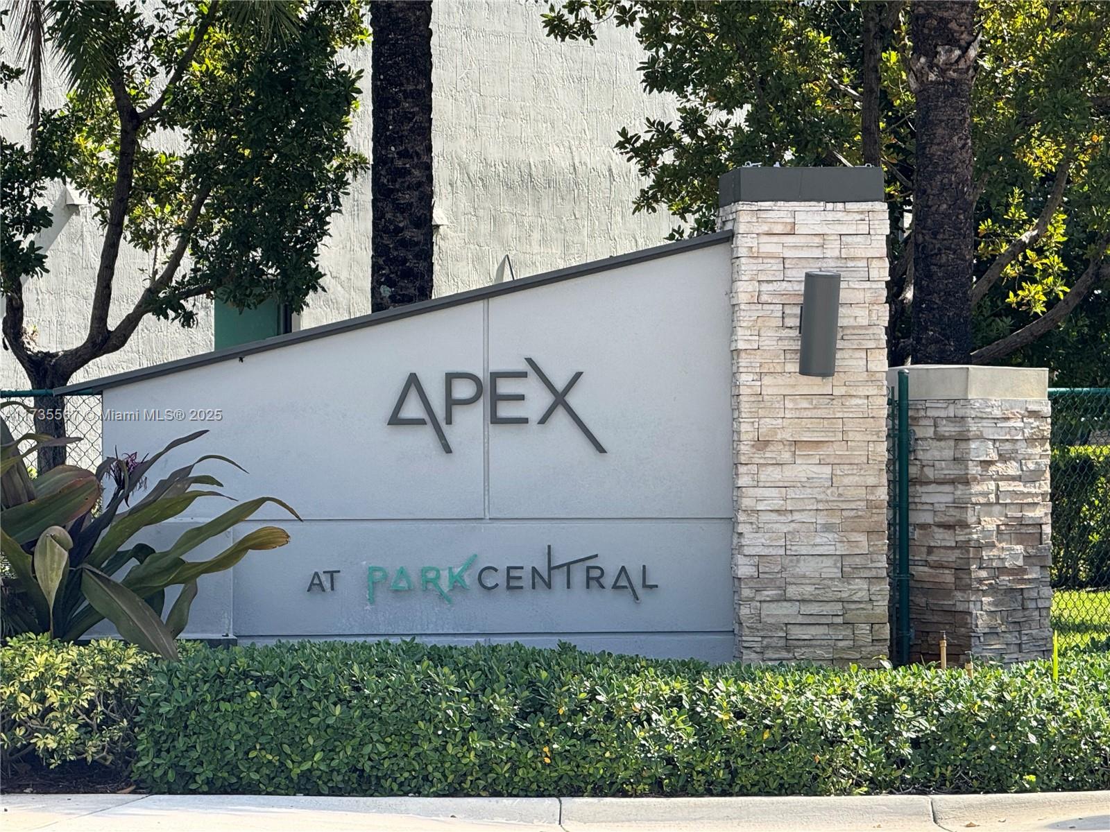 7809 NW 104th Ave # 28