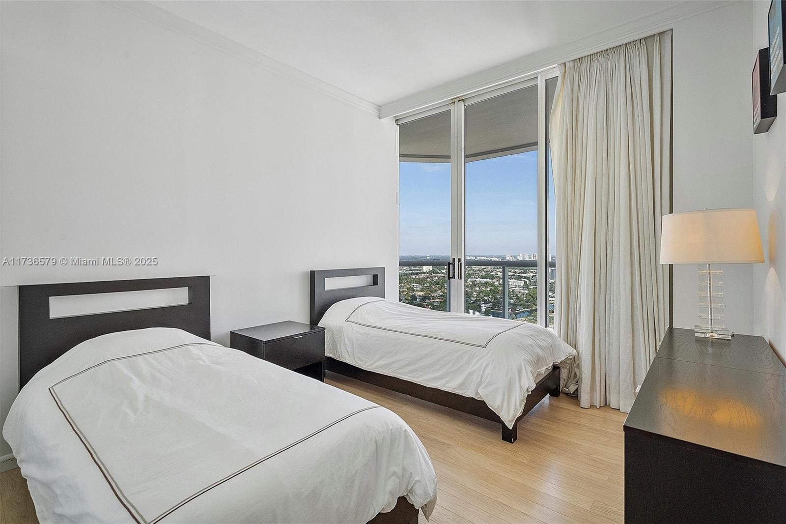 21150 Point Pl # 3105 Unit: PH 3105