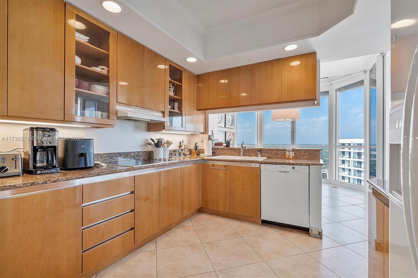 21150 Point Pl # 3105 Unit: PH 3105