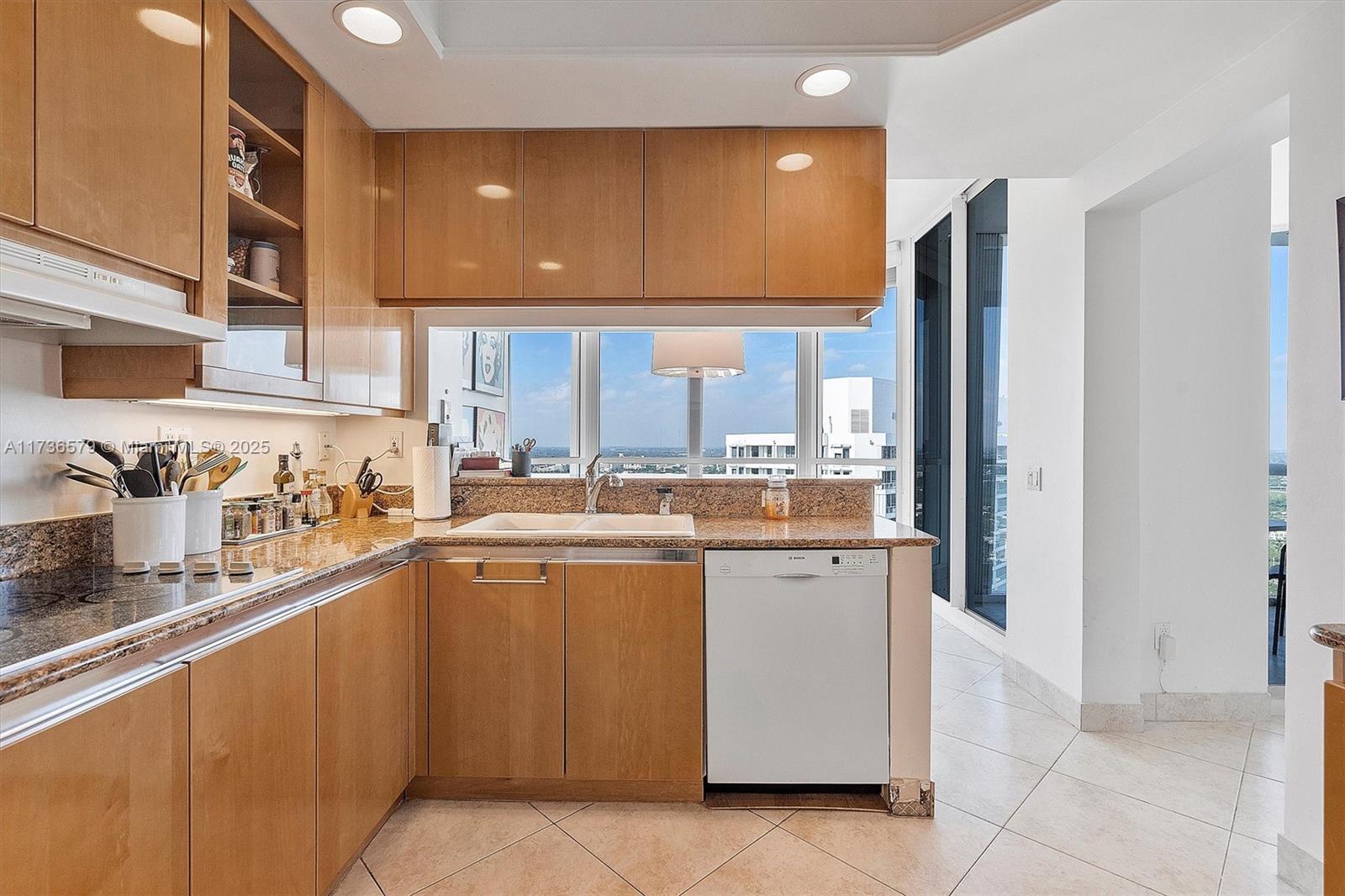 21150 Point Pl # 3105 Unit: PH 3105