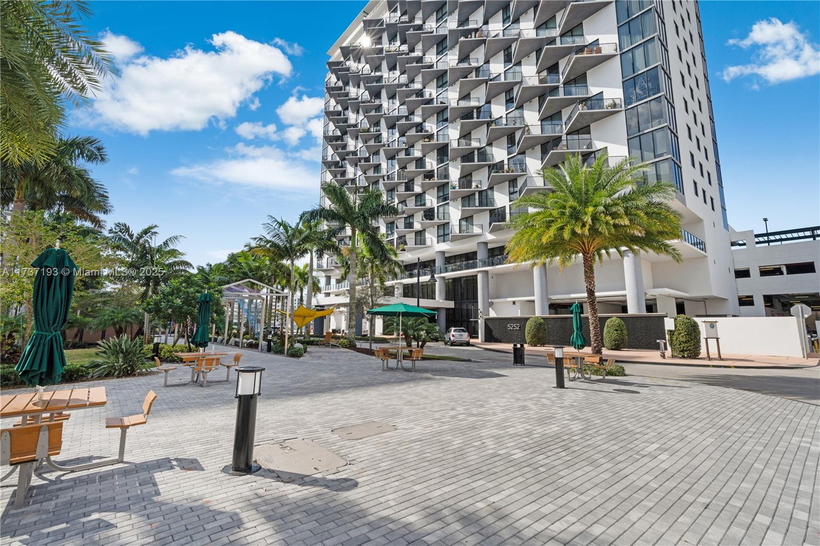 5252 NW 85th Ave # 1404