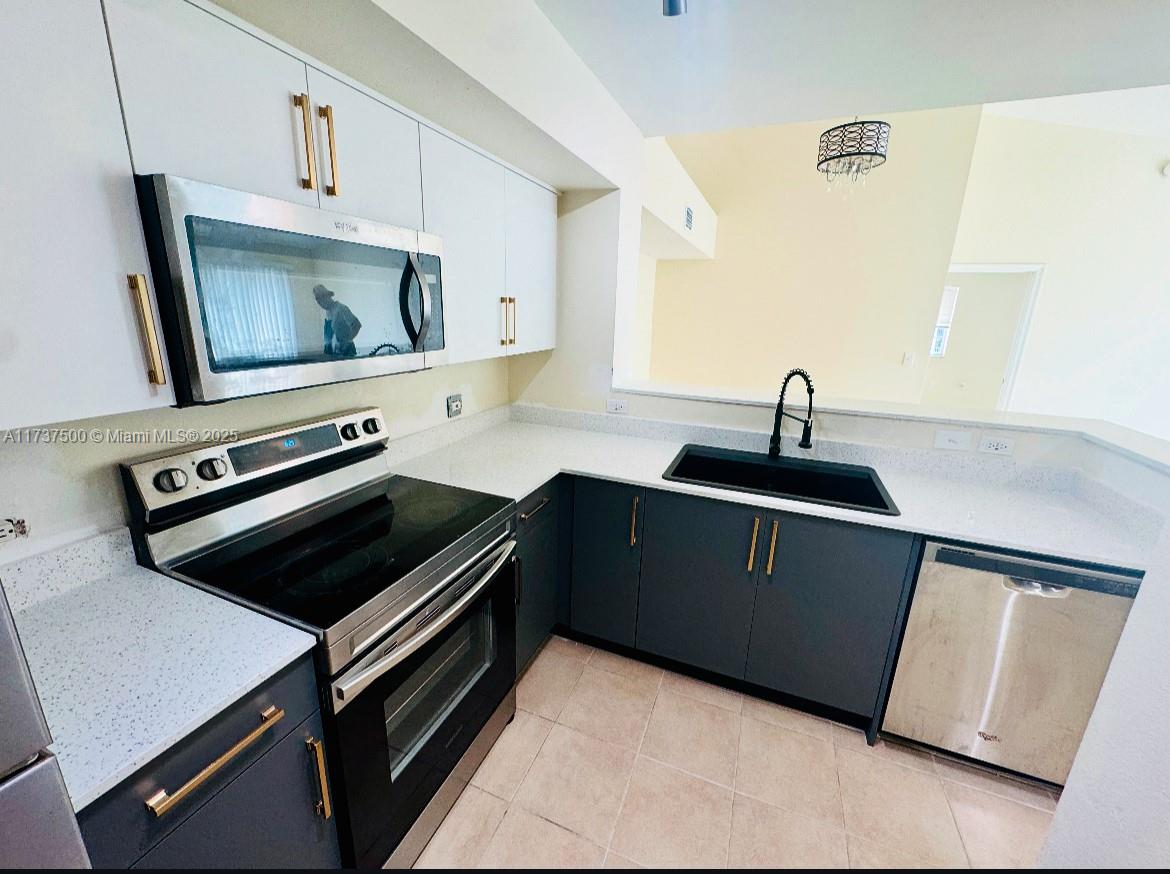 11145 SW 6th St # 303