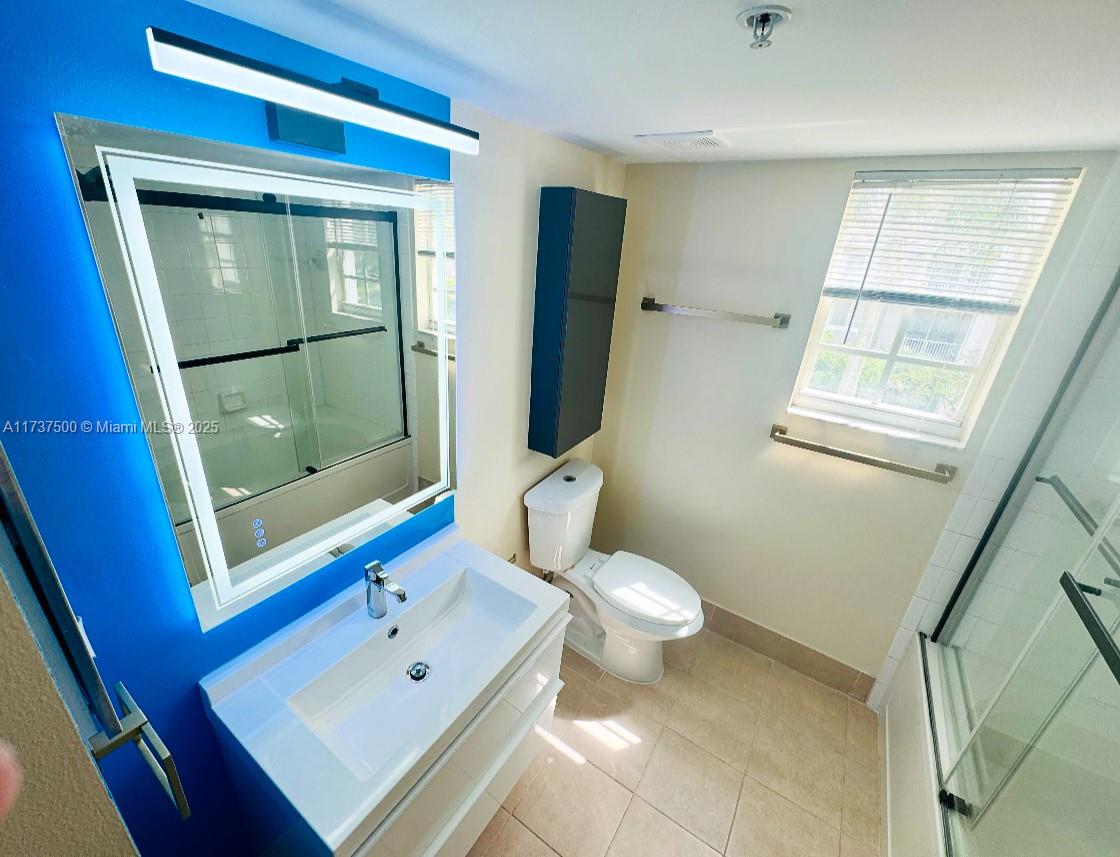 11145 SW 6th St # 303