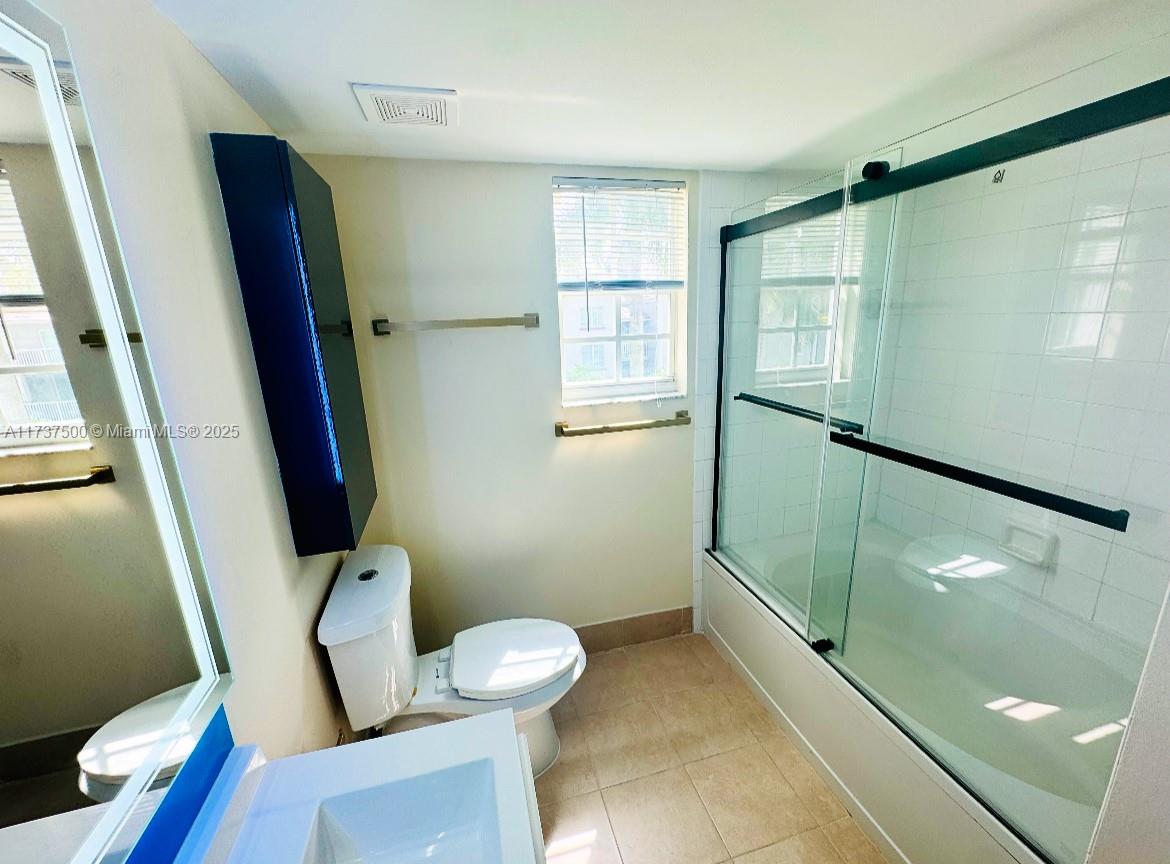 11145 SW 6th St # 303