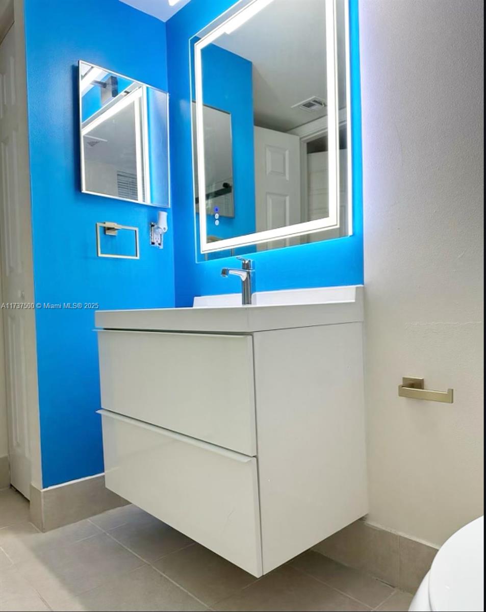 11145 SW 6th St # 303