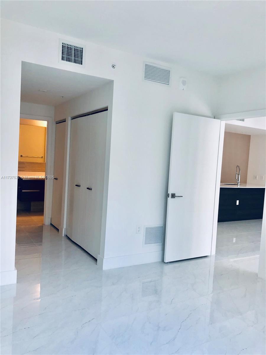 301 Altara Ave # 818