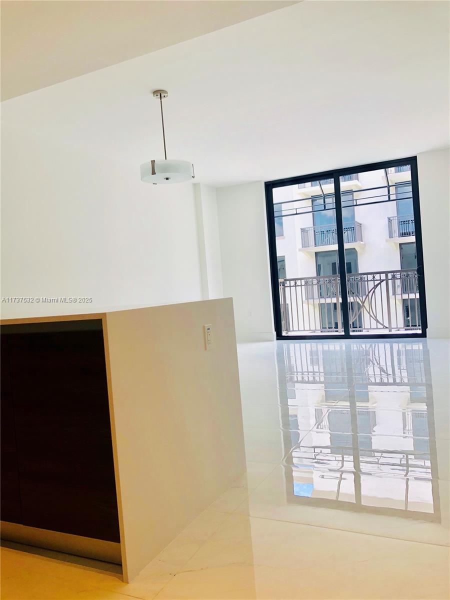 301 Altara Ave # 818