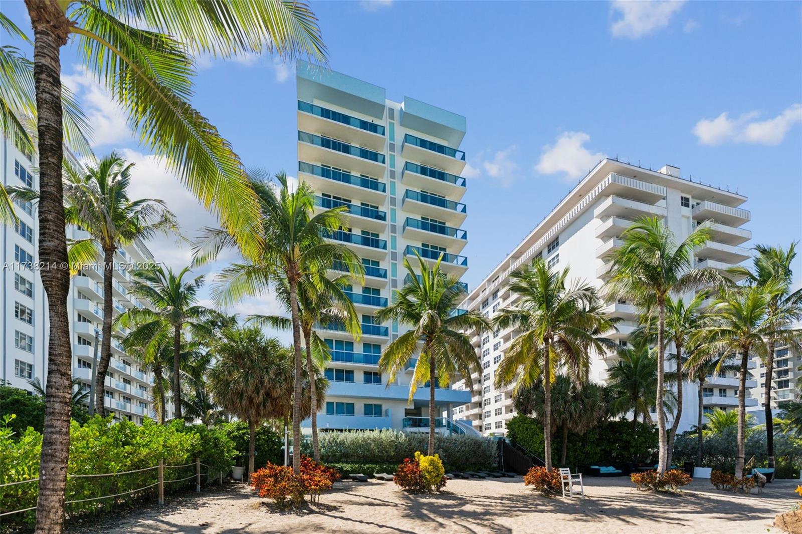 9201 Collins Ave # 821