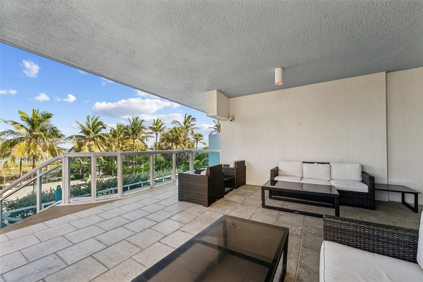9201 Collins Ave # 821