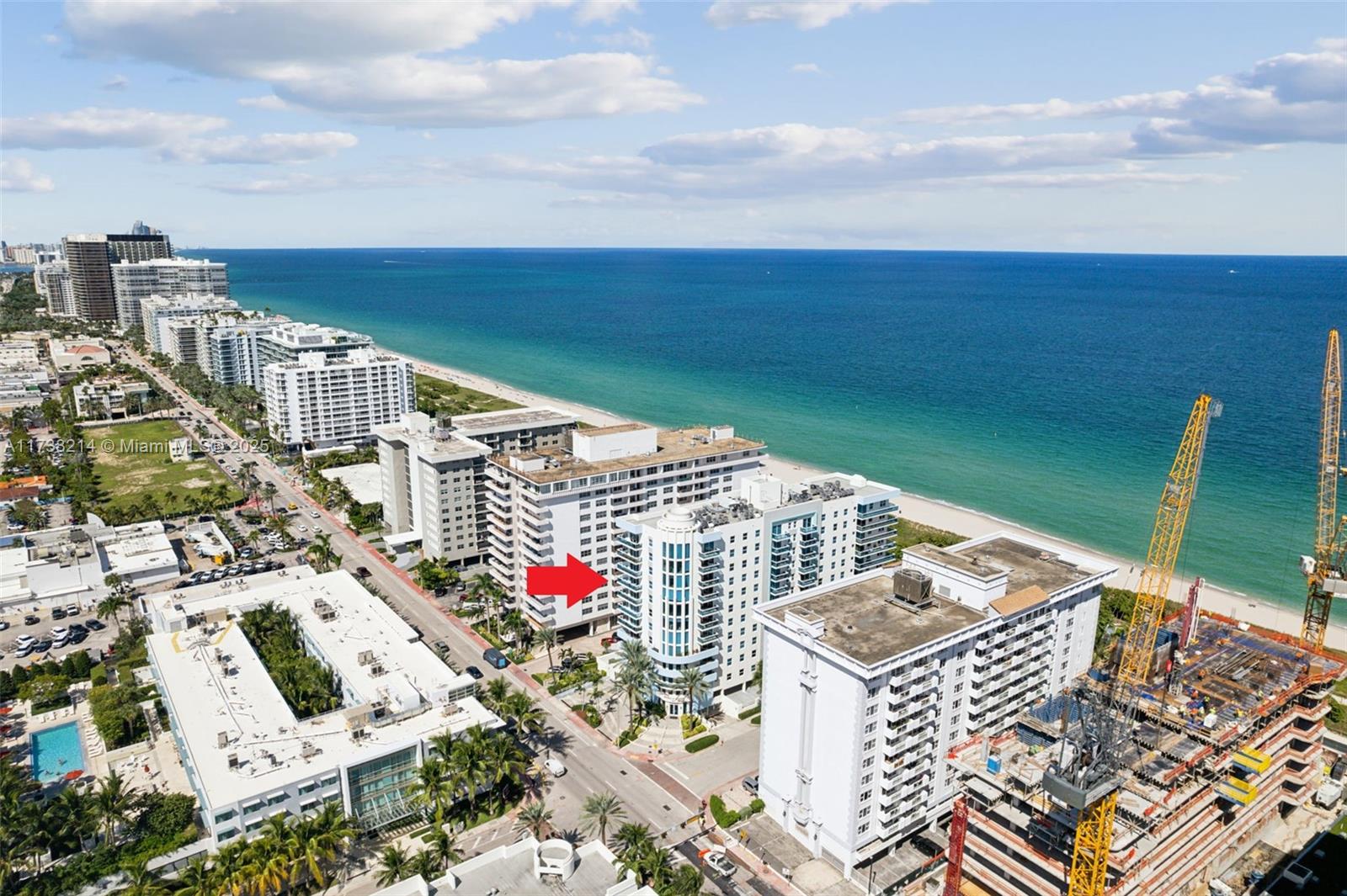 9201 Collins Ave # 821