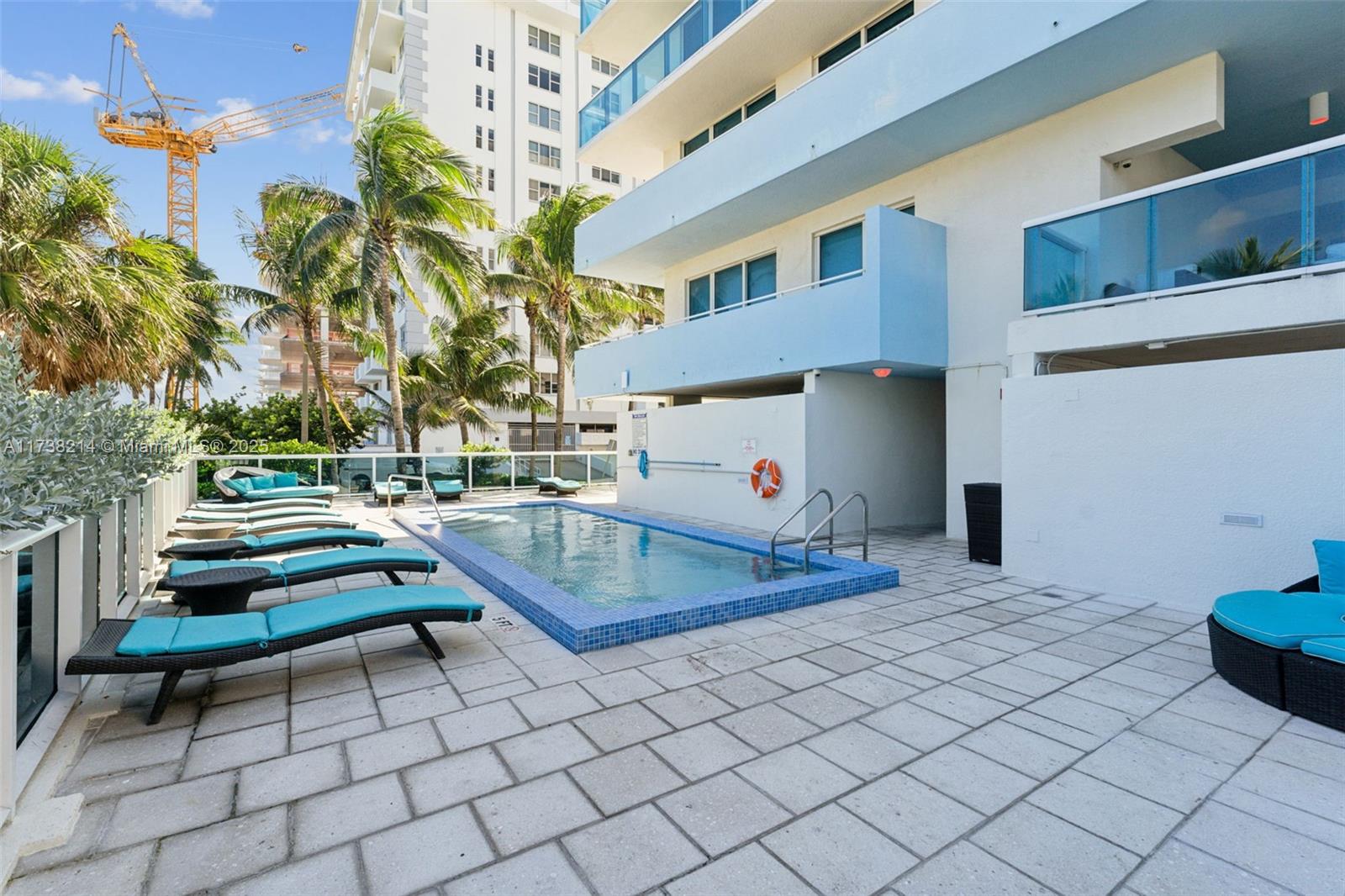 9201 Collins Ave # 821
