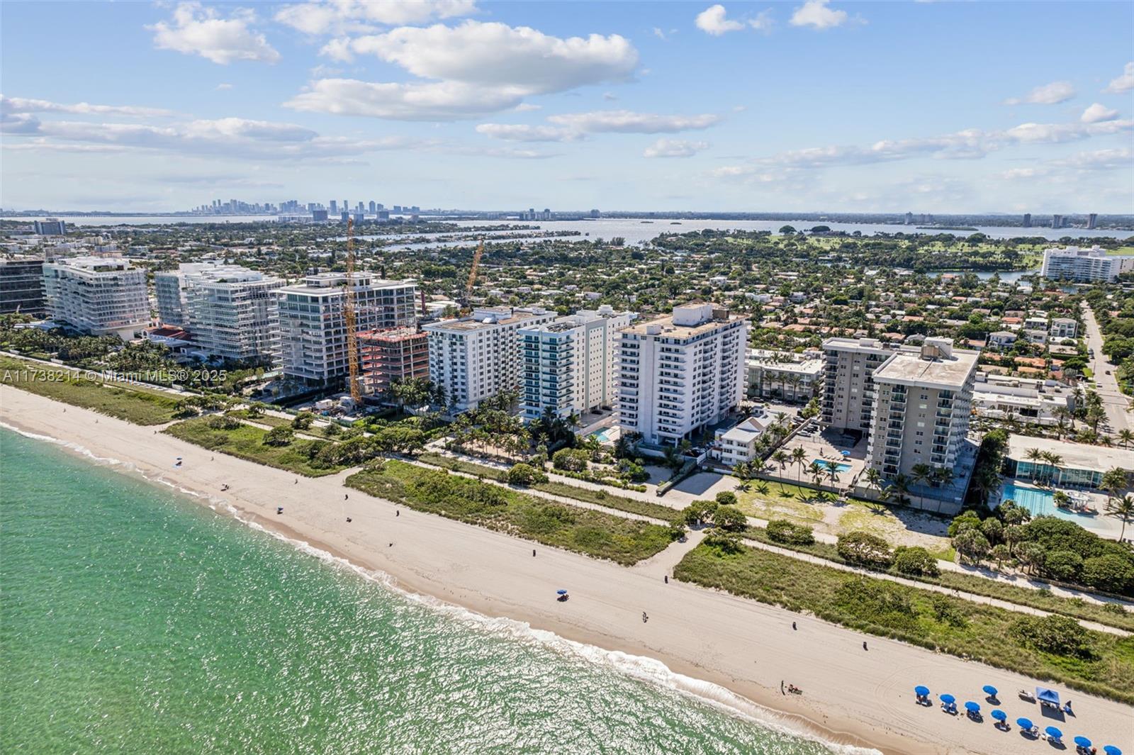9201 Collins Ave # 821