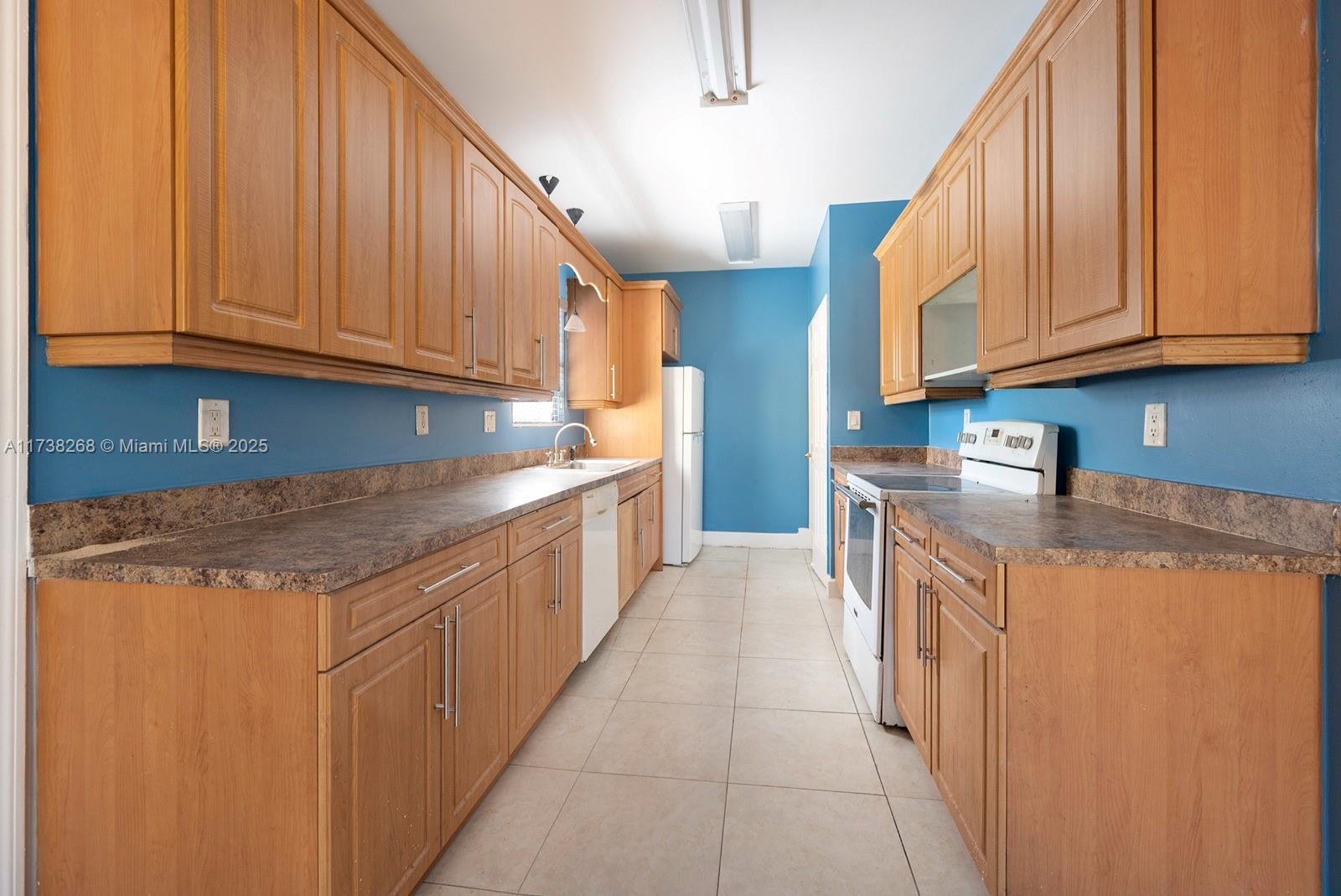 613 Sharar Ave # 1, Opa-Locka Unit: 1