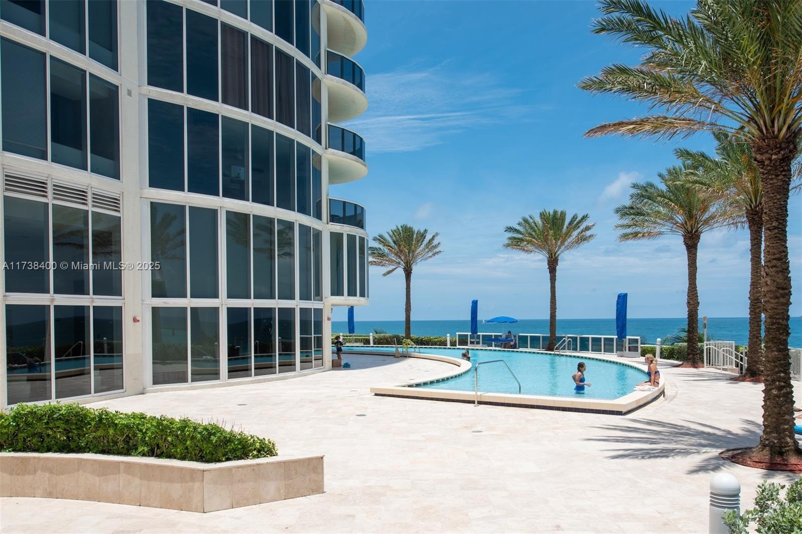 17201 Collins Ave # 1604