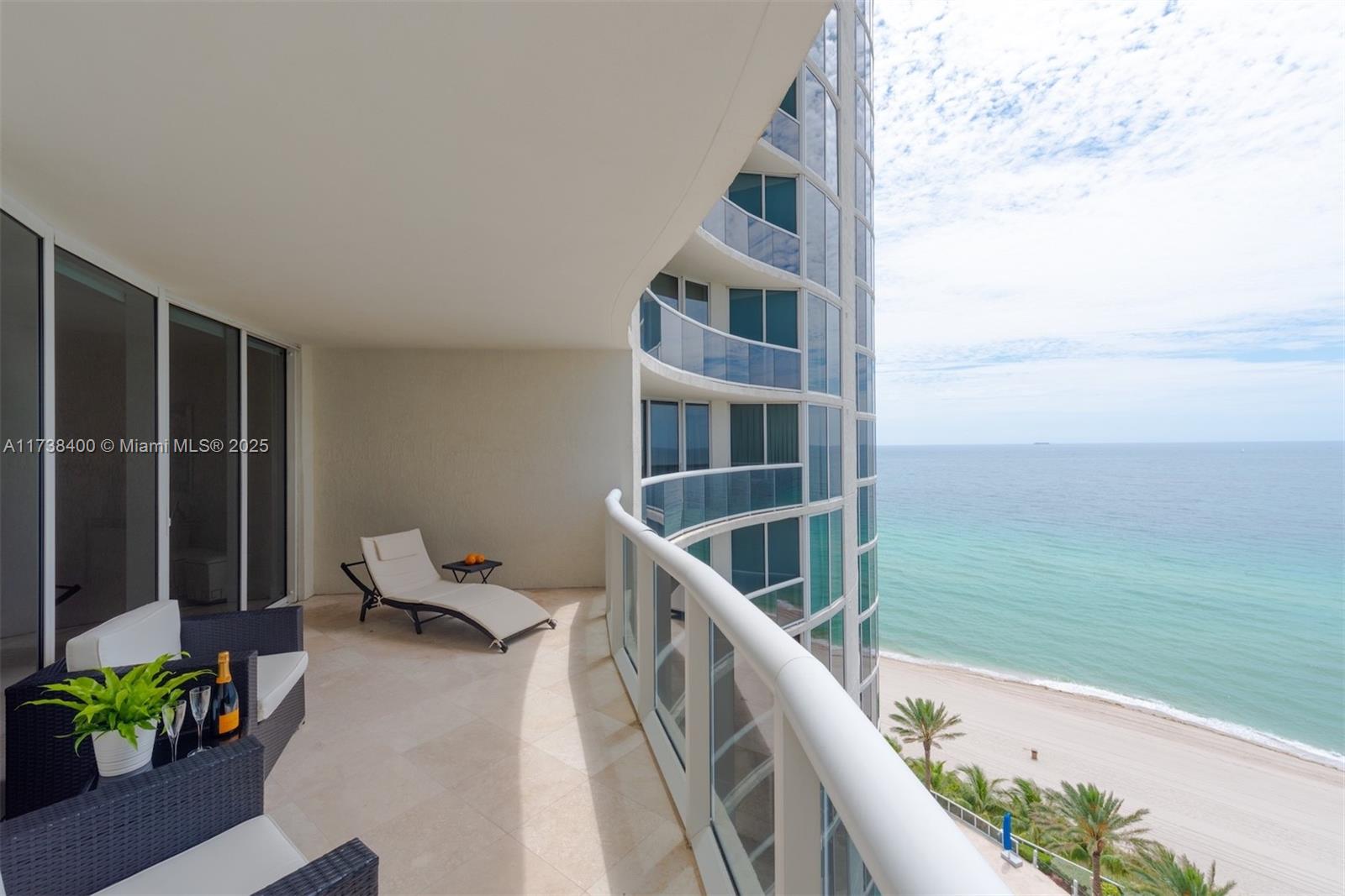 17201 Collins Ave # 1604