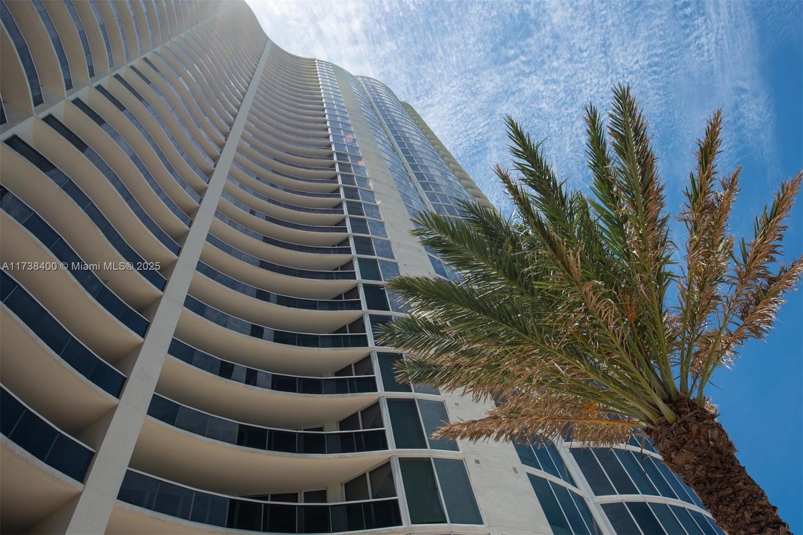 17201 Collins Ave # 1604