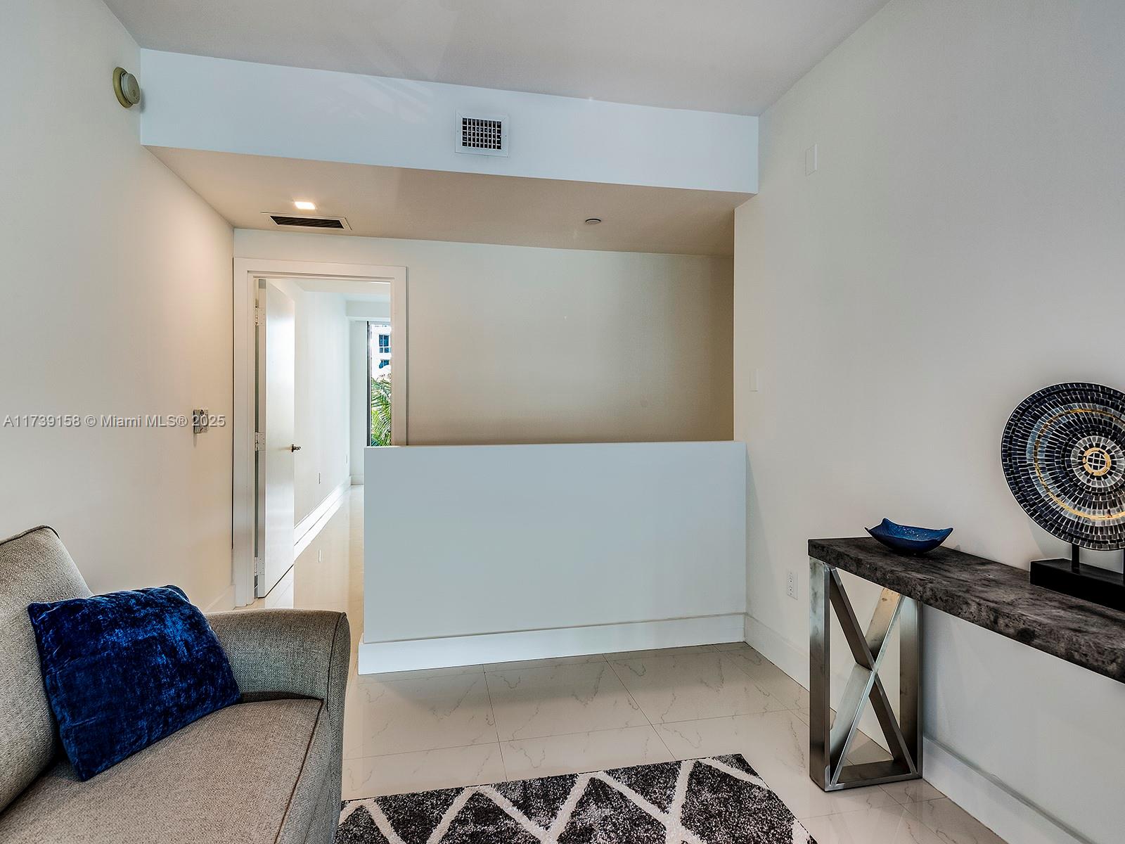 6000 Collins Ave # 346