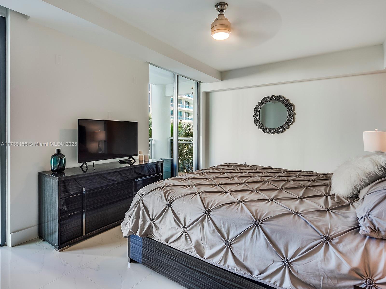6000 Collins Ave # 346