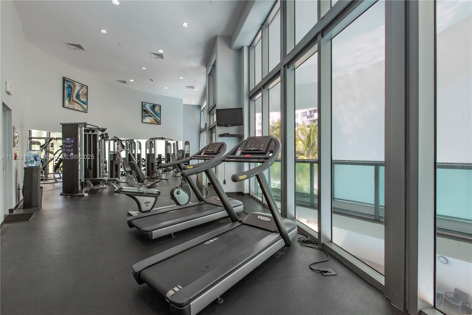 6000 Collins Ave # 346