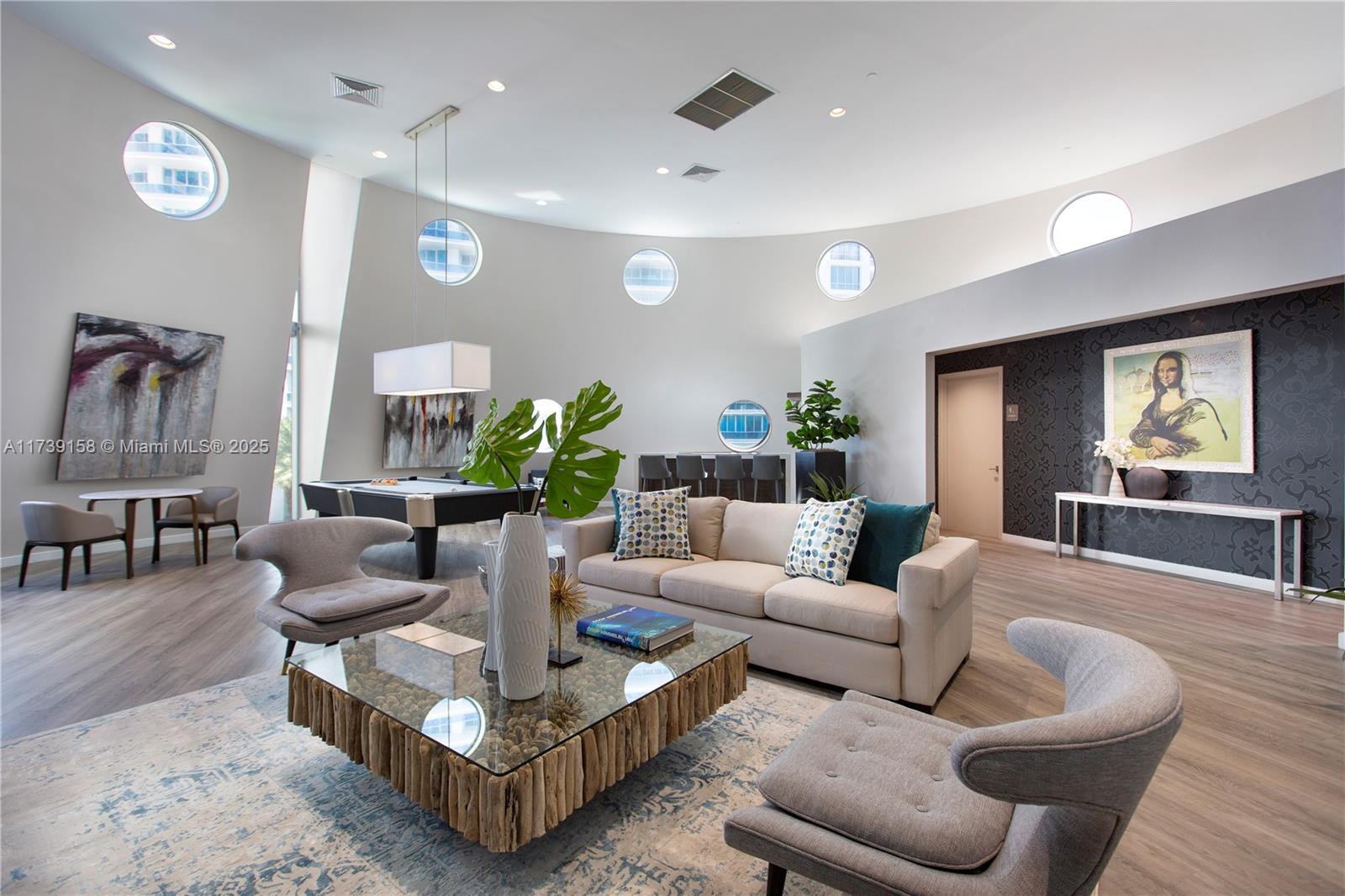 6000 Collins Ave # 346