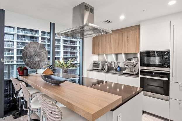 1000 Brickell Plz # 2615