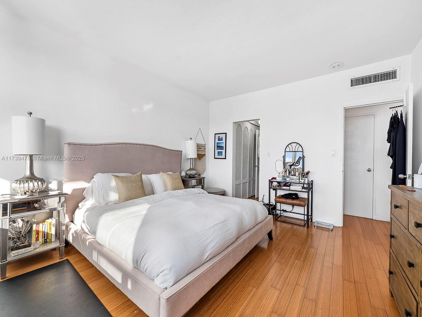 20 Island Ave # 910
